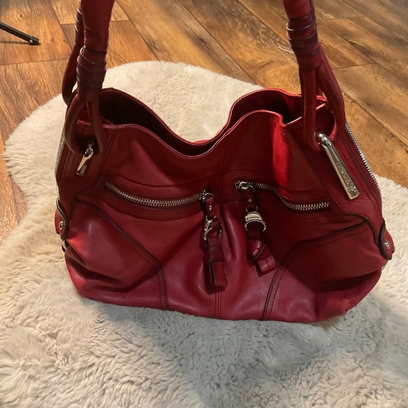 B. Makowsky Shoulder Purse Bag Red Leather Zipper Details Magnetic Closure Women - Picture 12 of 12